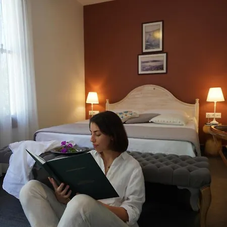 Kapya Cunda Hotel Ayvalı