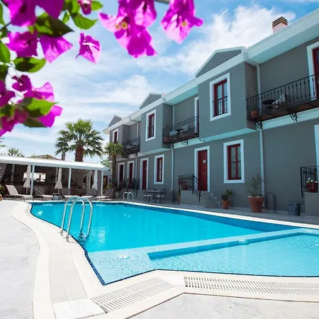 Hotel Kapya Cunda 3*