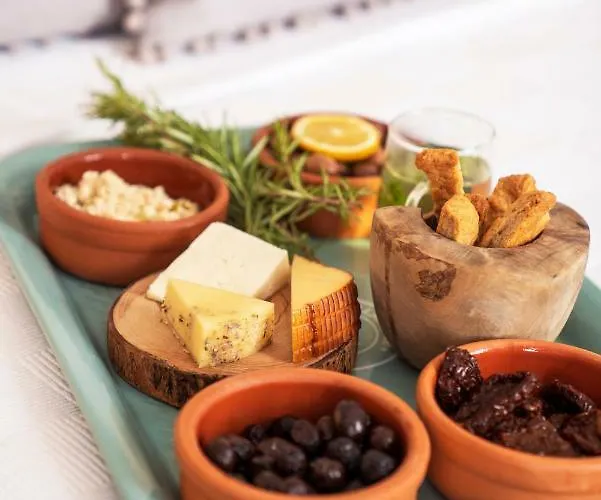 Отель Kapya Cunda