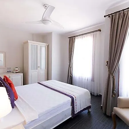 Hotel Kapya Cunda 3*