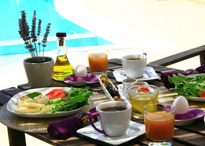 Hotel Kapya Cunda 3*