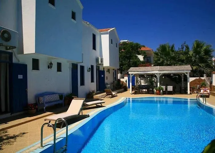 Hotel Kapya Cunda 3*