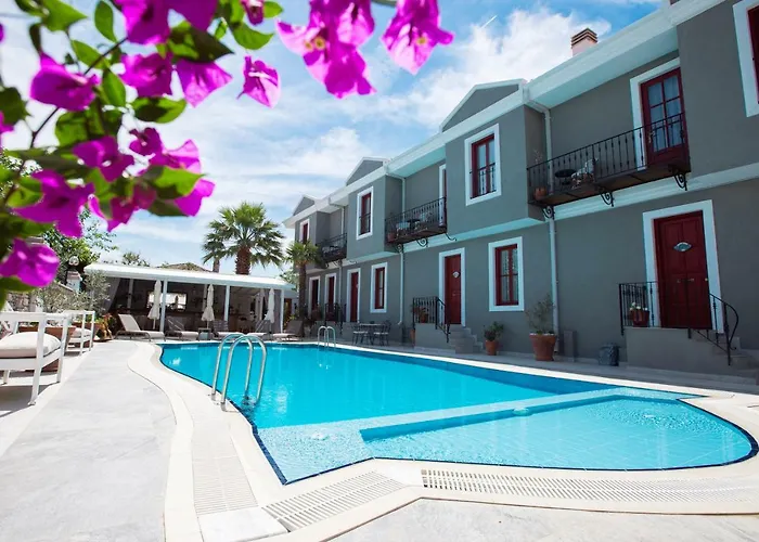 Hotel Kapya Cunda 3*